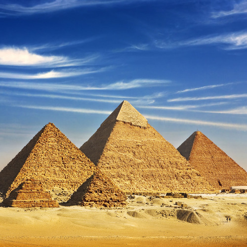 Pyramides égyptienne situés à Gizeh