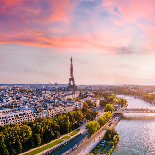 Paris et son emblématique tour Eiffel !
